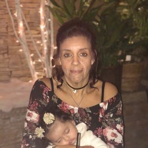 Meet your Posher, Deena